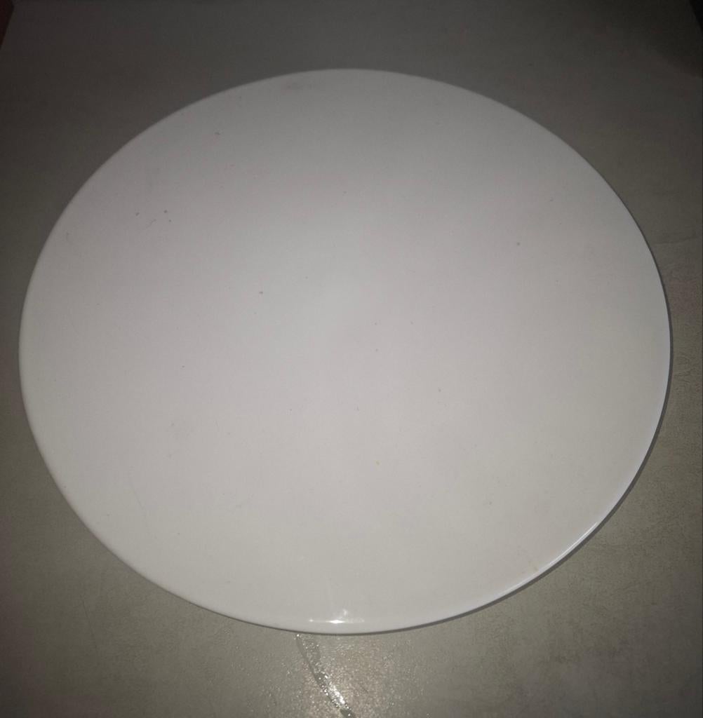 Witte ronde porseleinen etagere,  taartplateau op voet, Ophalen of Verzenden, Zo goed als nieuw