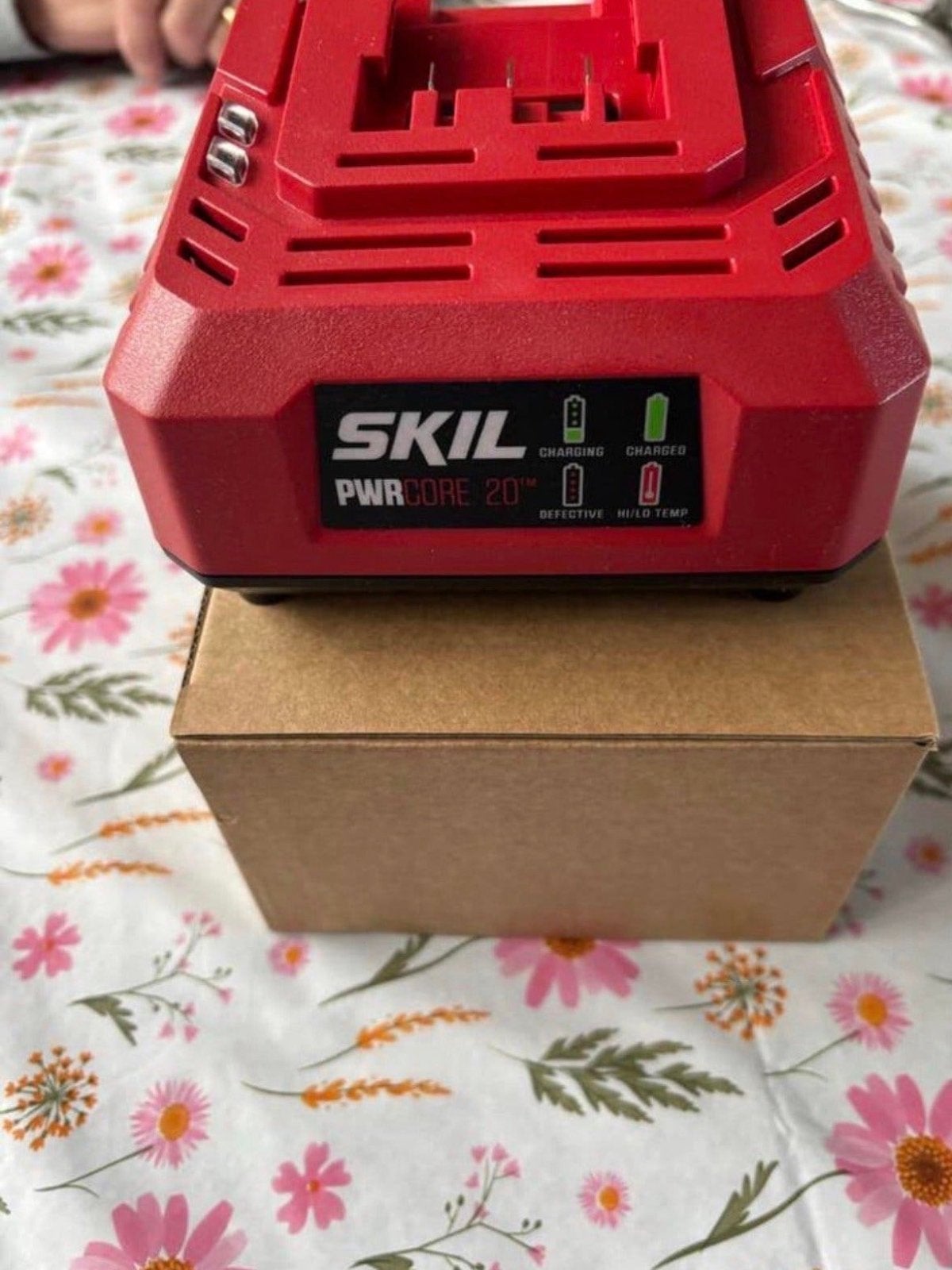 Skil PWRCORE 20V Acculader - Uitstekende staat, Ophalen of Verzenden, Zo goed als nieuw, Overige typen