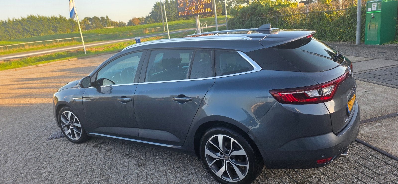 Renault Mégane 1.2 Energy TCe 130pk 2018 Grijs, Auto's, Voorwielaandrijving, 680 kg, 4 cilinders, 132 pk