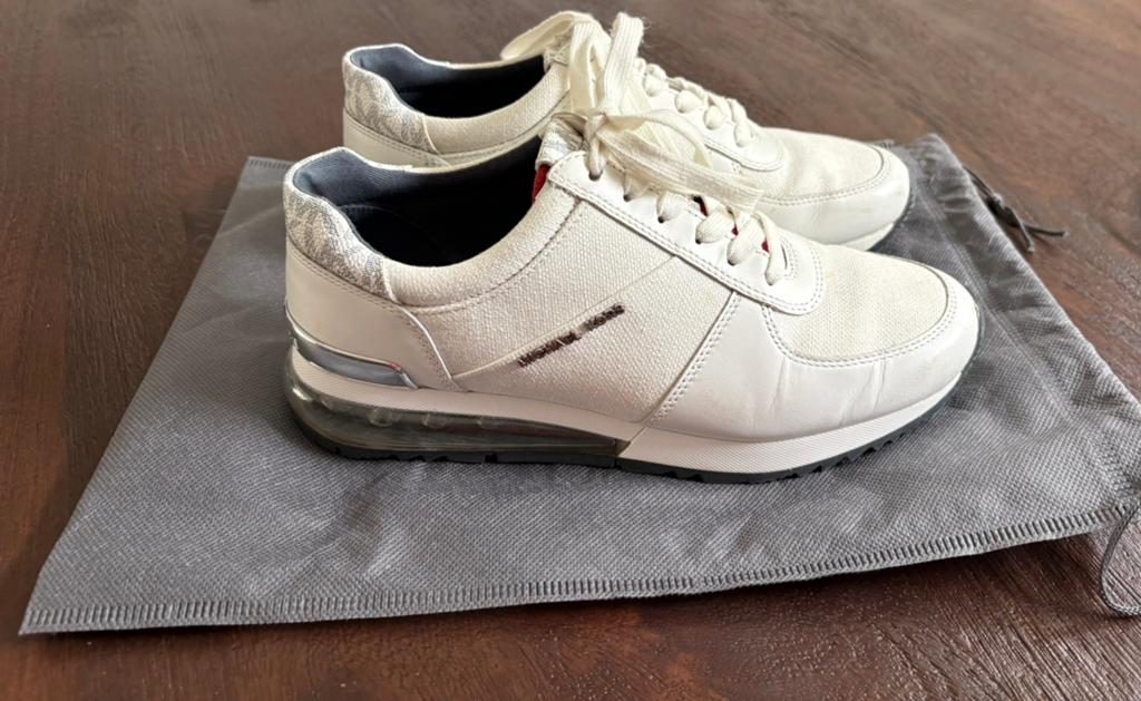 Sneakers Michael Kors maat 36,5, Kleding | Dames, Schoenen, Ophalen of Verzenden, Zo goed als nieuw, Wit, Sneakers of Gympen