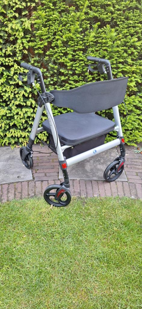 Rollator, Ophalen, Opvouwbaar, Zo goed als nieuw