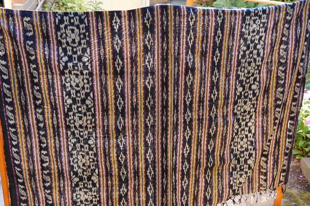 Ikat stof uit Lombok Indonesië, 120 cm of meer, Zwart, Ophalen of Verzenden, Katoen