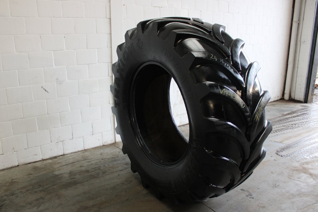 710/70R38 Vredestein TRAXION+ 22mm 1 STUK, Zakelijke goederen, Ophalen