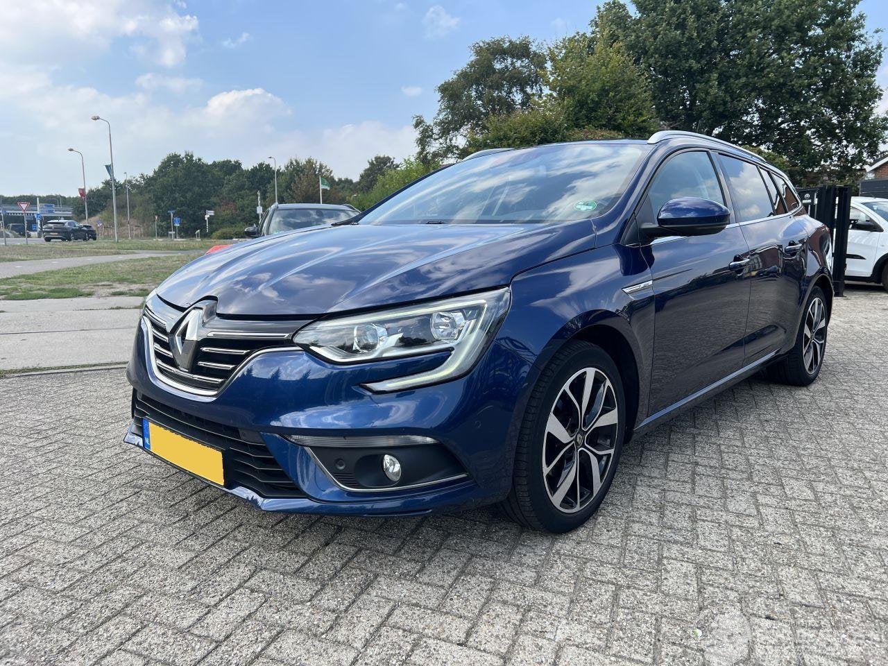 Renault Mégane 1.3 TCe Bose | 77.417 km! (bj 2019), Auto diversen, Schadeauto's, Automaat, Renault Deutschland AG, Stationwagon