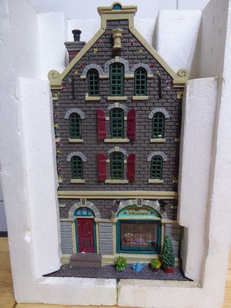 Facade Lemax - Margriets bloemen - Ik ruim alles op, Diversen, Kerst, Ophalen, Nieuw