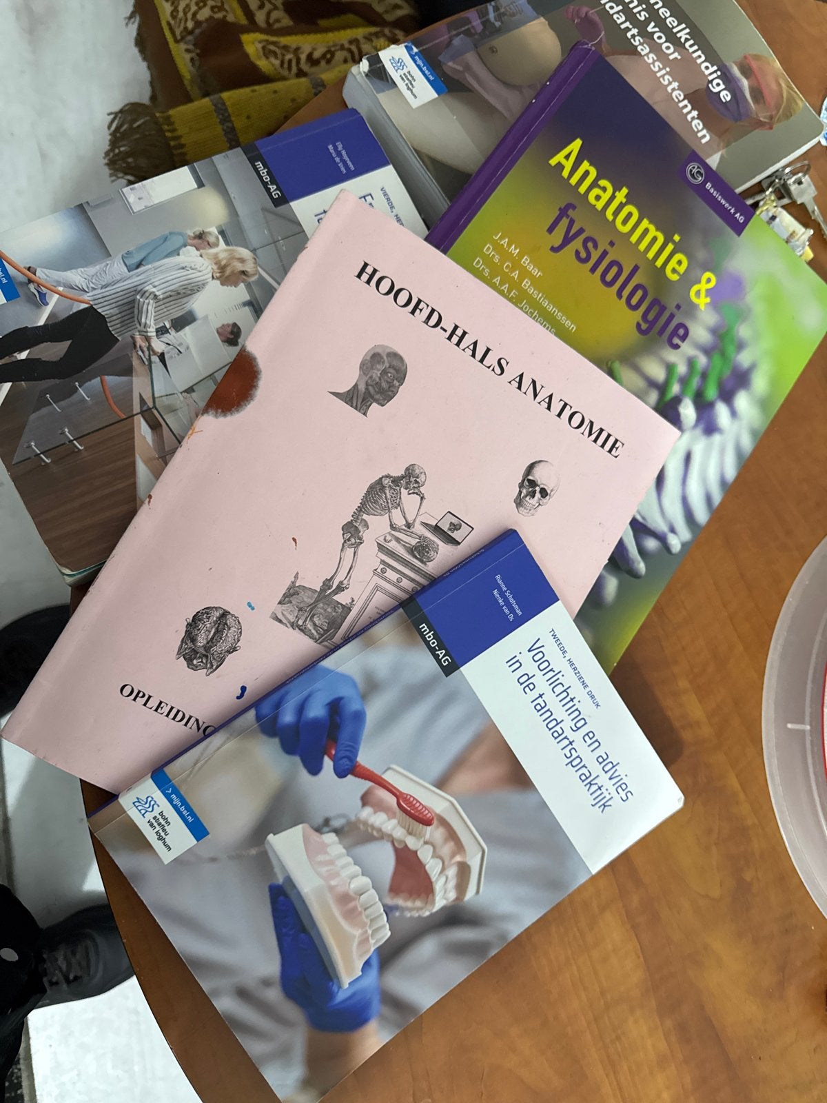 Medische boeken: Anatomie, fysiologie en tandheelkunde, Ophalen of Verzenden, Beta, Zo goed als nieuw, MBO