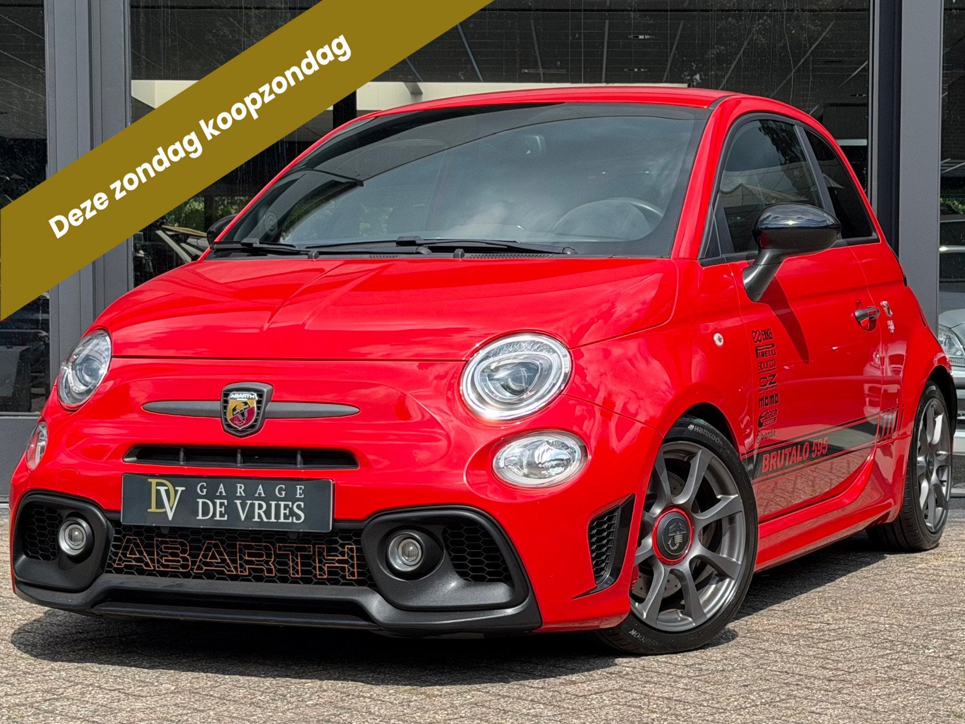 Fiat 500 1.4 T-Jet Abarth Competizione 595 Carbon Sabelt G T, Gebruikt, Zwart, 4 cilinders, 4 stoelen