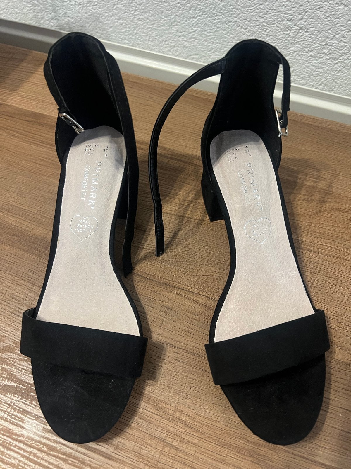 Zwarte Primark Comfort Fit Sandalen met Blokhak zgan €25, Zwart, Zo goed als nieuw, Sandalen of Muiltjes, Ophalen of Verzenden
