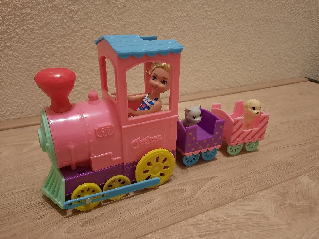 Barbie Chelsea en trein, Ophalen of Verzenden, Zo goed als nieuw, Barbie
