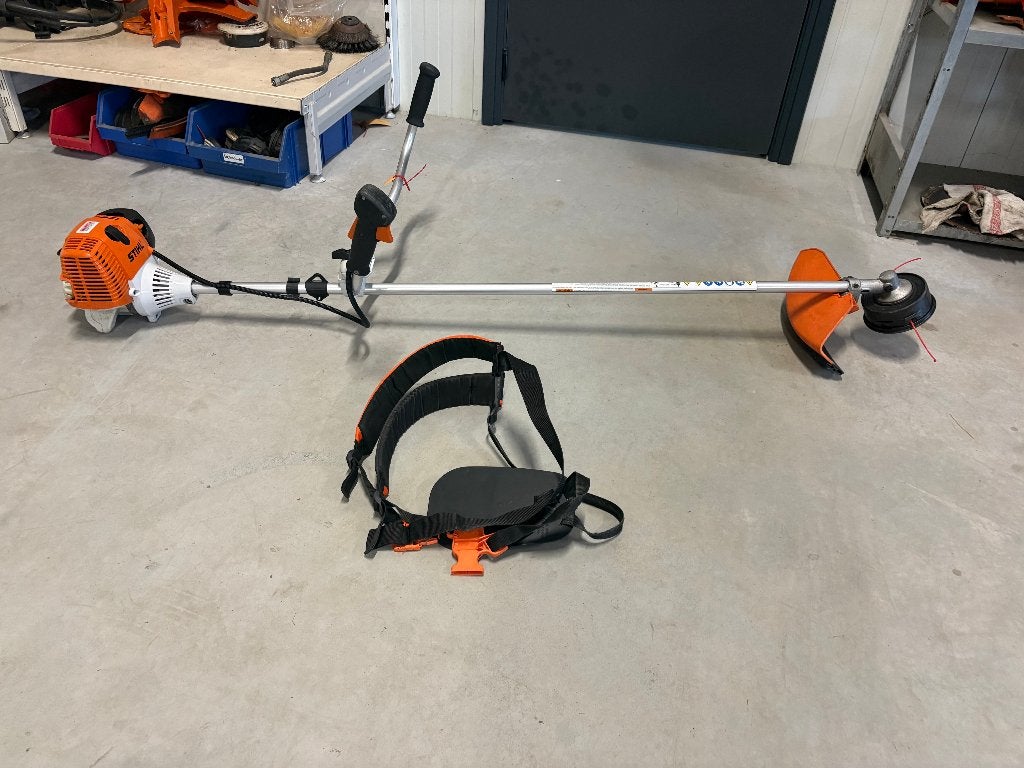 Stihl FS 130 benzine bosmaaier met maaikop, Tuin en Terras, Ophalen, Gebruikt, Mertstraat 5, Verkoop@teeuwentuinmachines.nl
