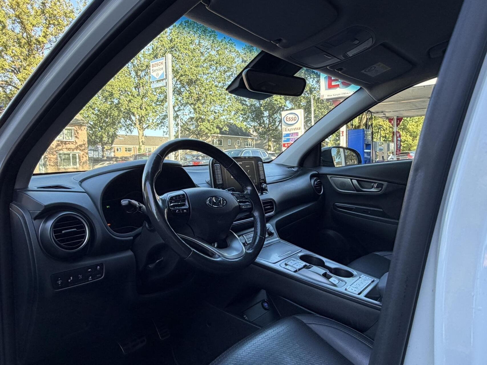 Hyundai Kona EV Premium 64 kWh Camera, Carplay, Climat.., Auto's, Gebruikt, Met garantie (alle), Wit, 64 kWh