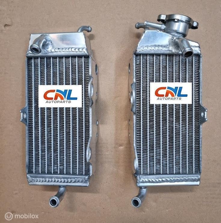 Radiateur Yamaha YZ125 YZ 125 1984 1985 84 85 2-STROKE, Motoren, Onderdelen | Yamaha, Nieuw, Ophalen of Verzenden