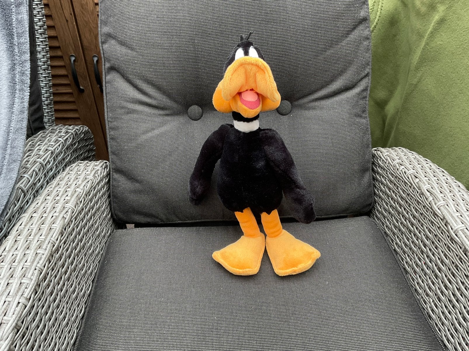 Zgan, niet kapot, Looney Tunes Daffy Duck knuffel ca 40cm, Verzamelen, Ophalen, Looney Tunes, Zo goed als nieuw, Beeldje of Figuurtje