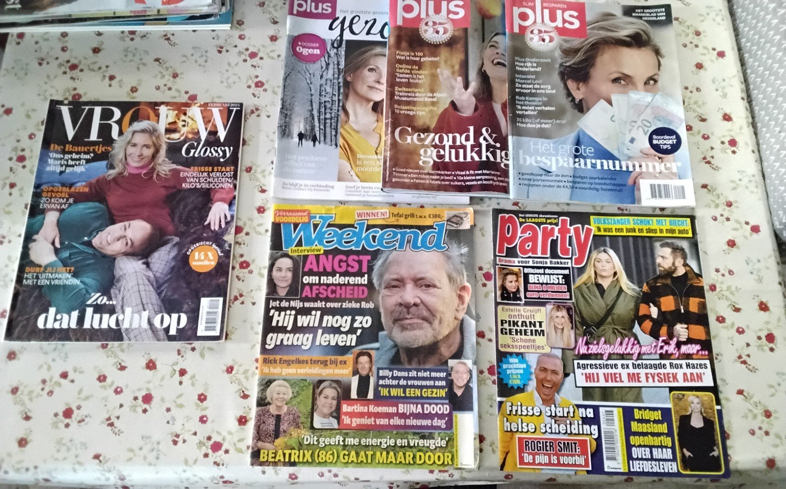 Diverse tijdschriften: VROUW Glossy, Plus, Weekend, Party, Ophalen of Verzenden, Gelezen, Damesbladen