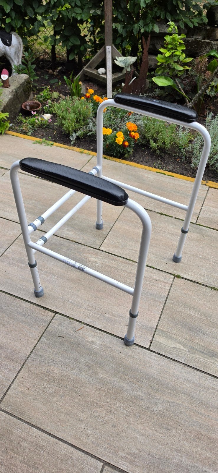Toiletframe, Ophalen