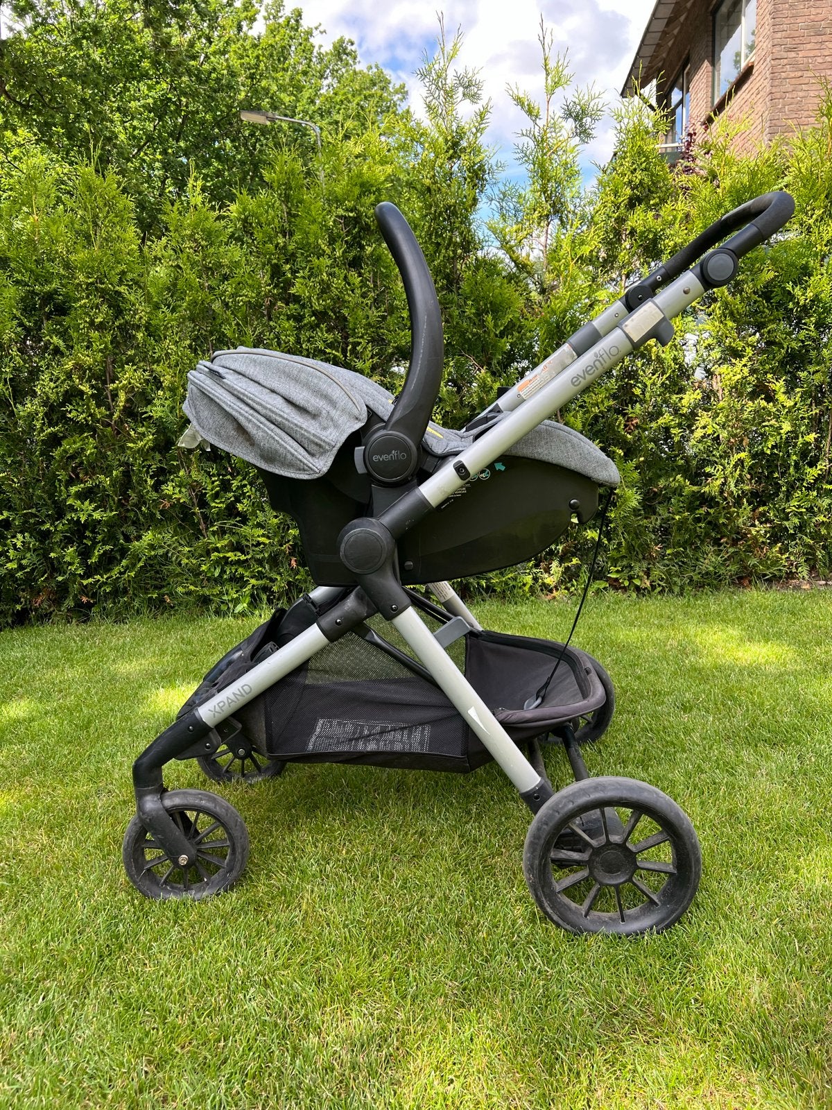 Evenflo Pivot Xpand Travel System met autostoeltje, Overige merken, Duowagen, Ophalen of Verzenden, Zo goed als nieuw