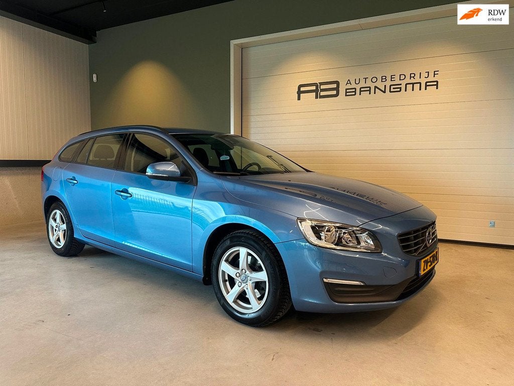 Volvo V60 1.6 D2 KINETIC-uitv/CLIMA AIRCO/NAVIGATIE/CRUISE C, Auto's, Volvo, Voorwielaandrijving, Euro 5, Stof, Gebruikt