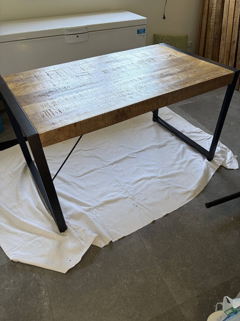 Industriële tafels in metaal en mangohout, Gebruikt, 100 tot 150 cm, 50 tot 100 cm, Vier personen