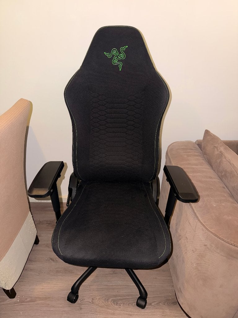 Razer Iskur V2 X, Huis en Inrichting, Ophalen, Zwart, Nieuw, Ergonomisch