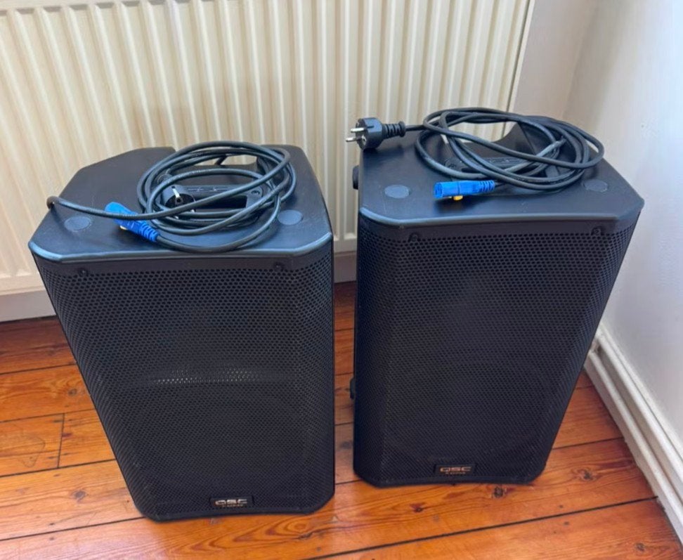 ✅QSC K10 (set) in nette staat, Gebruikt, Inclusief kabels, Speakerset, Ophalen
