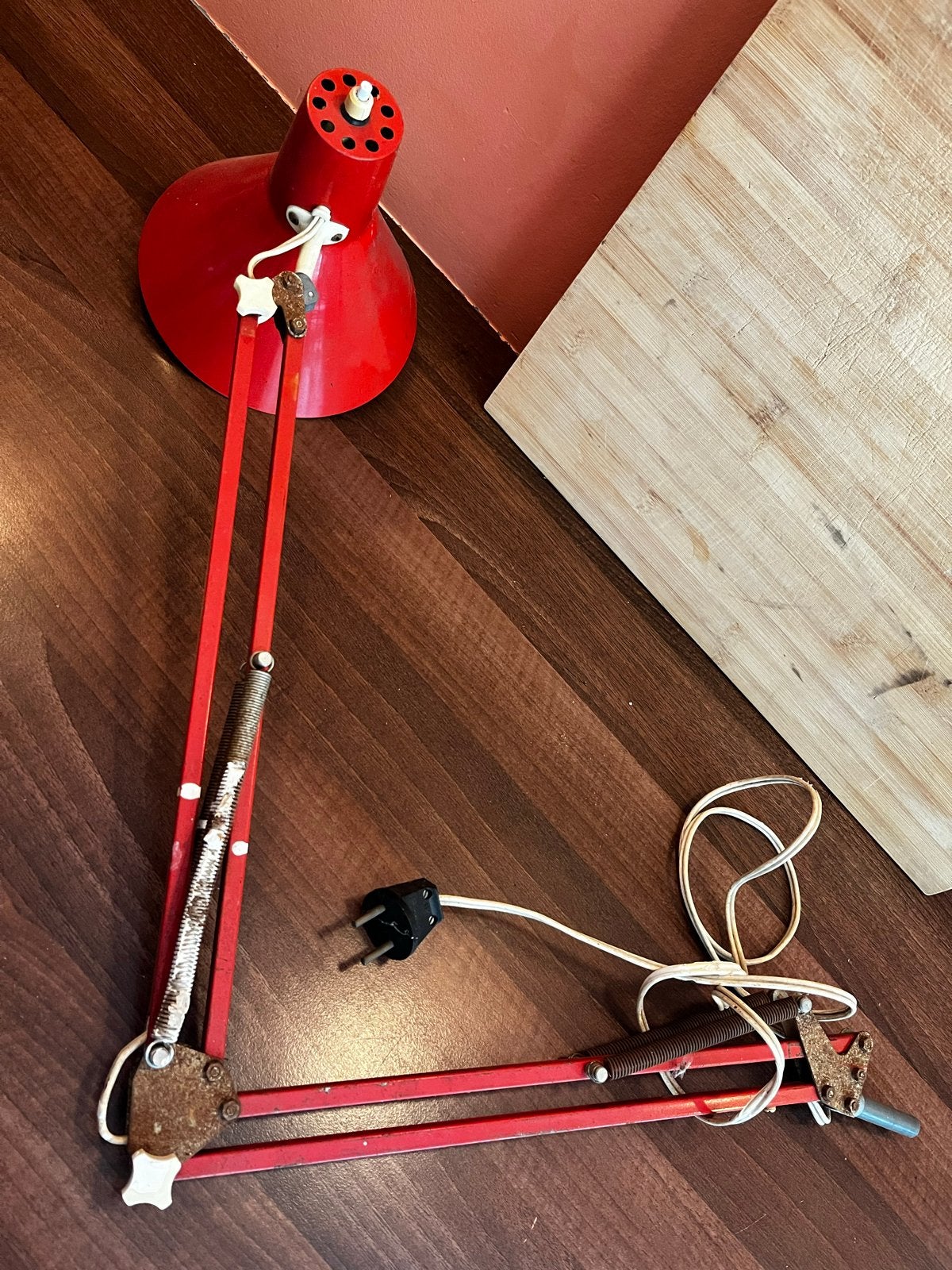 Vintage Rode Scharnierlamp - Bureaulamp / Werkplaatslamp, Ophalen of Verzenden