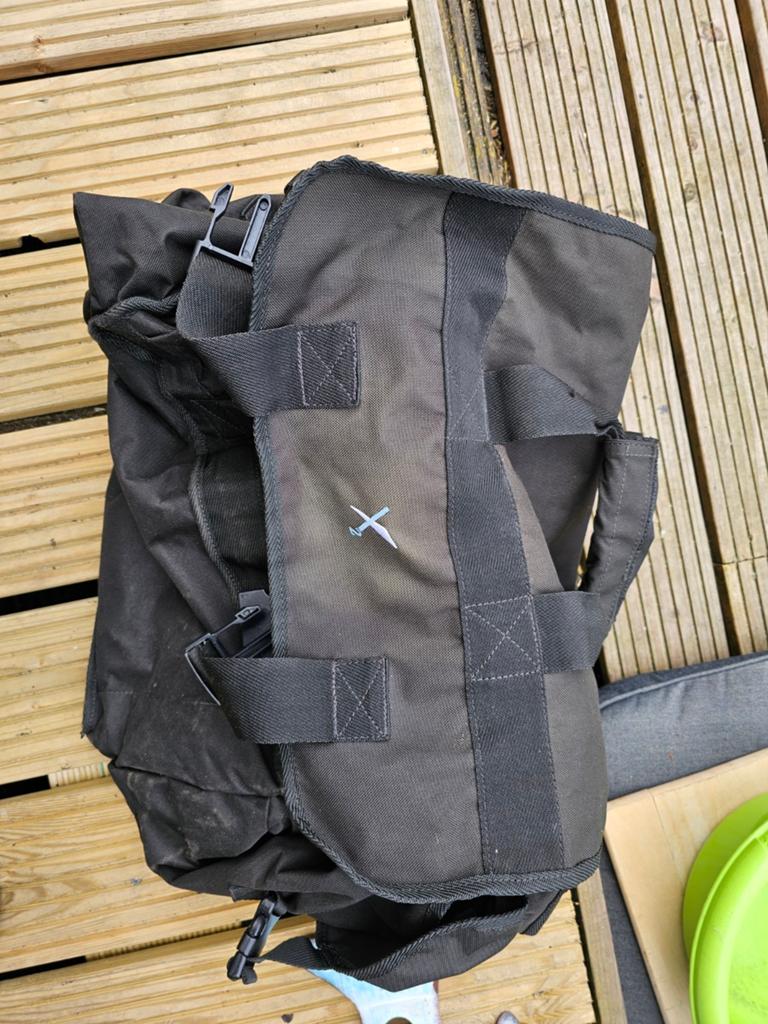 Vis tas met veel opbergruimte en vakjes (X2), Ophalen of Verzenden, Gebruikt, Koffer of Tas