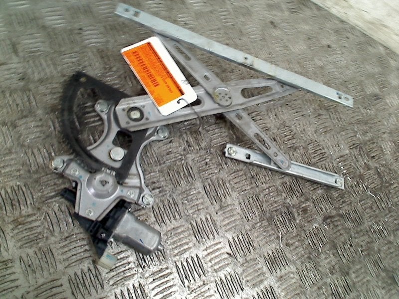 Raammechaniek Elek Rechts Voor Hyundai i20 (2008-09/2015-12), Hyundai Motor Deutschland GmbH, Gebruikt, Hyundai, Kaiserleipromenade 5, Offenbach am Main 63067, , Duitsland