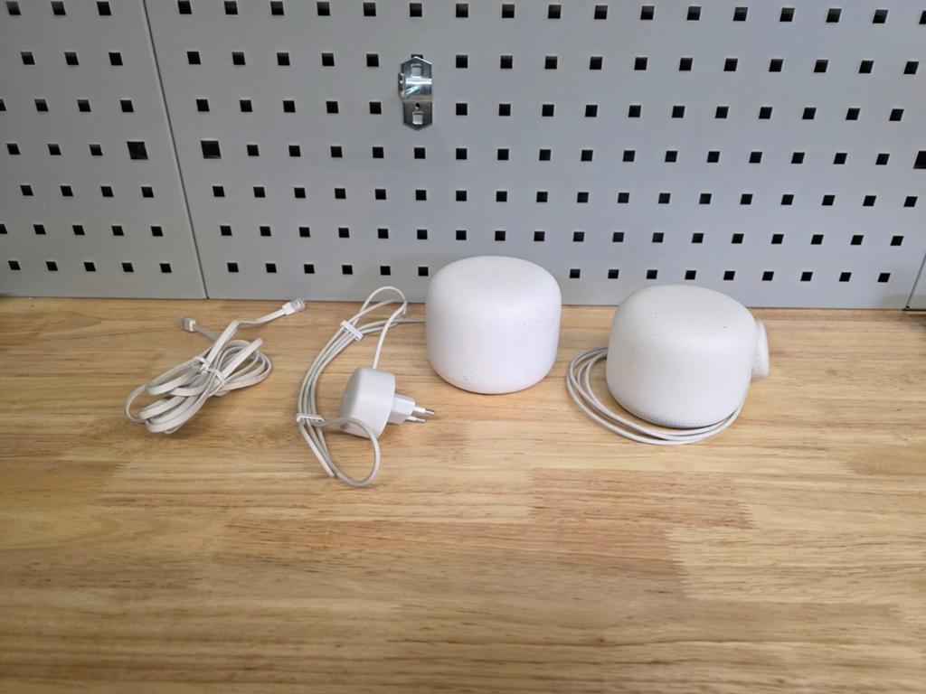 Google Nest Wifi Router en Point (2 stuks), Ophalen of Verzenden, Zo goed als nieuw, Router, Google Nest