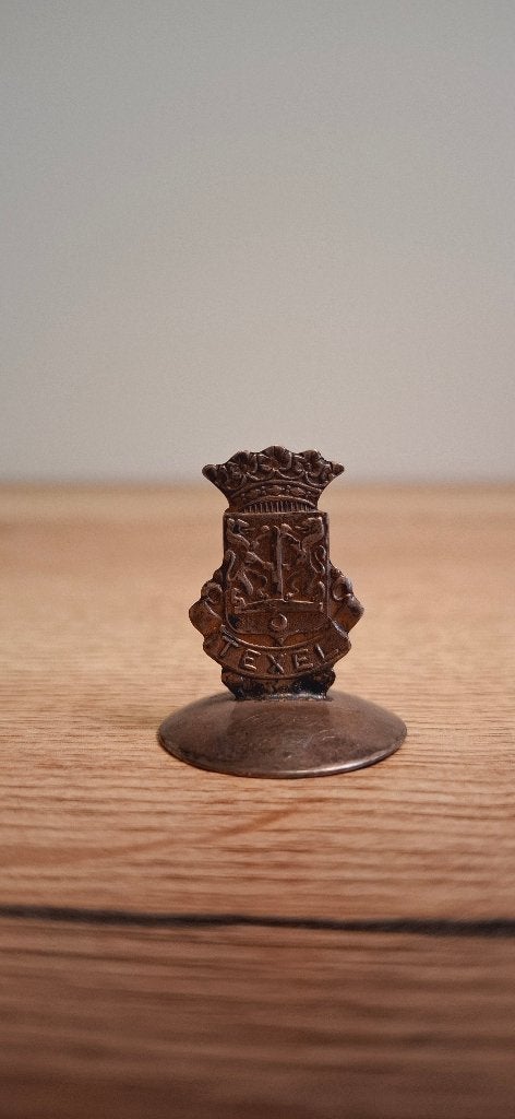 Souvenir Texel gemeentewapen – verzilverd, 3 cm, Ophalen of Verzenden, Zilver