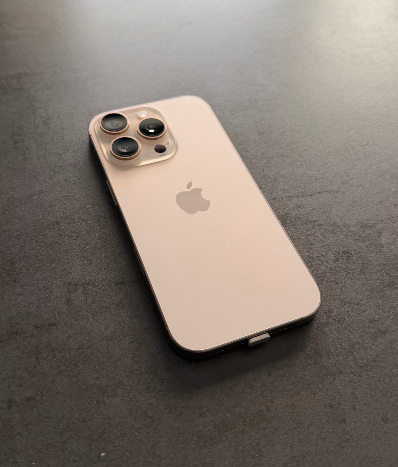 iPhone 16 Pro - Perfecte staat, veel extra's!, 89 %, Ophalen of Verzenden, Zo goed als nieuw, Zonder simlock