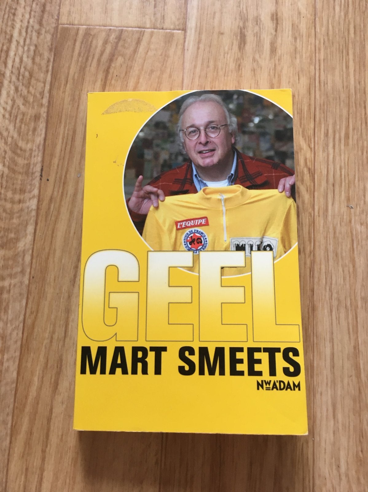 Geel: Mart Smeets - Het verhaal van de gele trui, Verzenden, Zo goed als nieuw, Sport