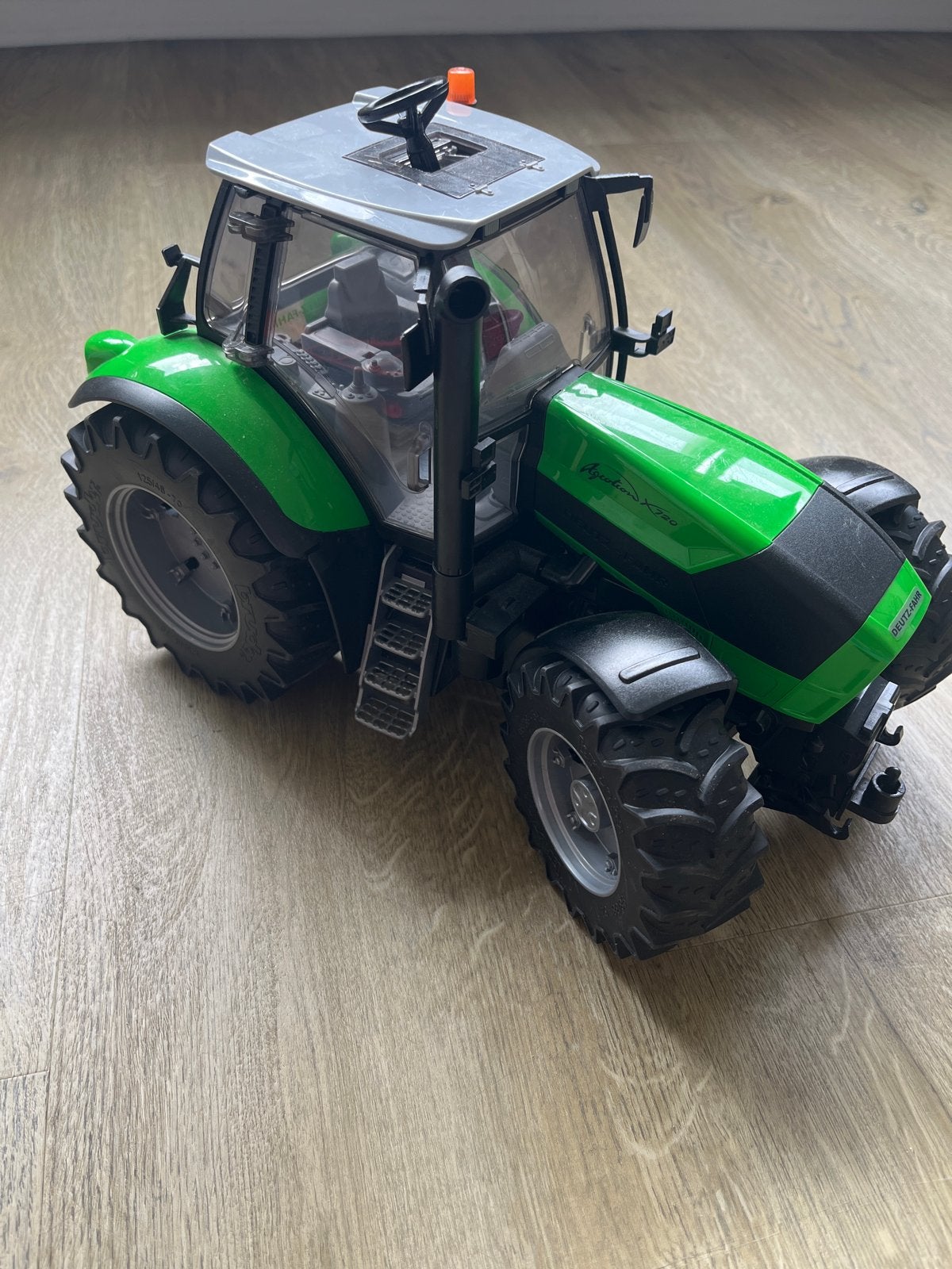 Bruder Deutz-Fahr tractor, Ophalen, Gebruikt