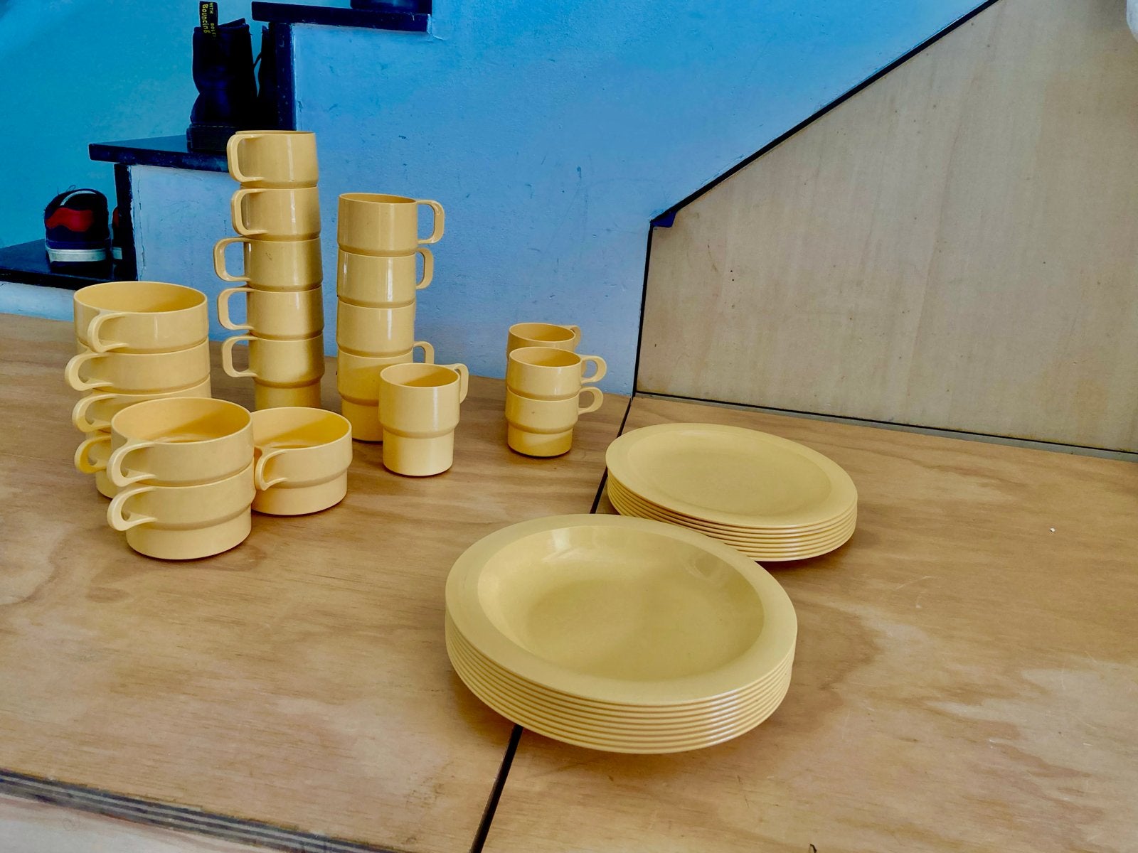 Coppia servies: bekers, kommen en borden (37 stuks), Ophalen of Verzenden, Gebruikt, Overige merken, Compleet servies