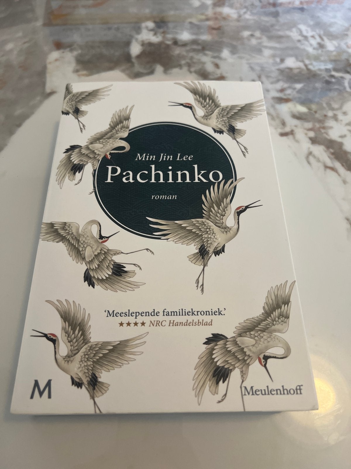Pachinko - Min Jin Lee (roman), Ophalen of Verzenden, Gelezen, Nederland