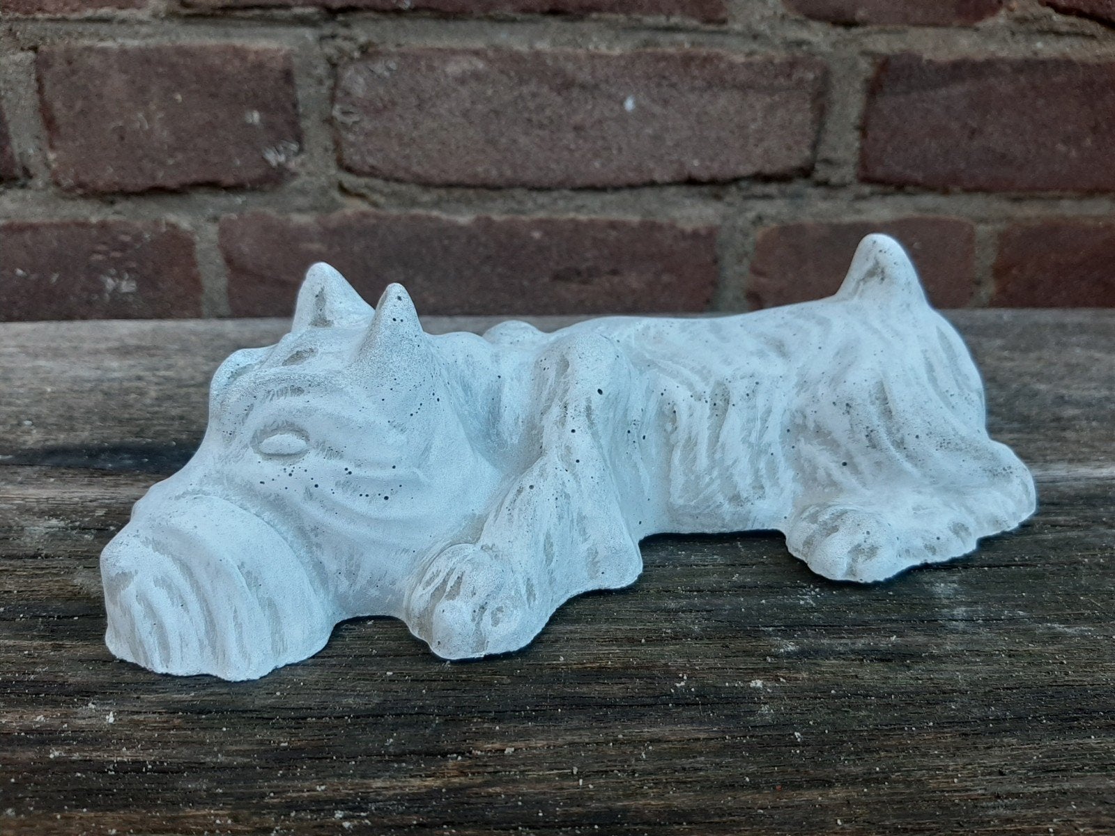 Hond hondje betonnen beeld tuinbeeld beton beeldje, Ophalen of Verzenden