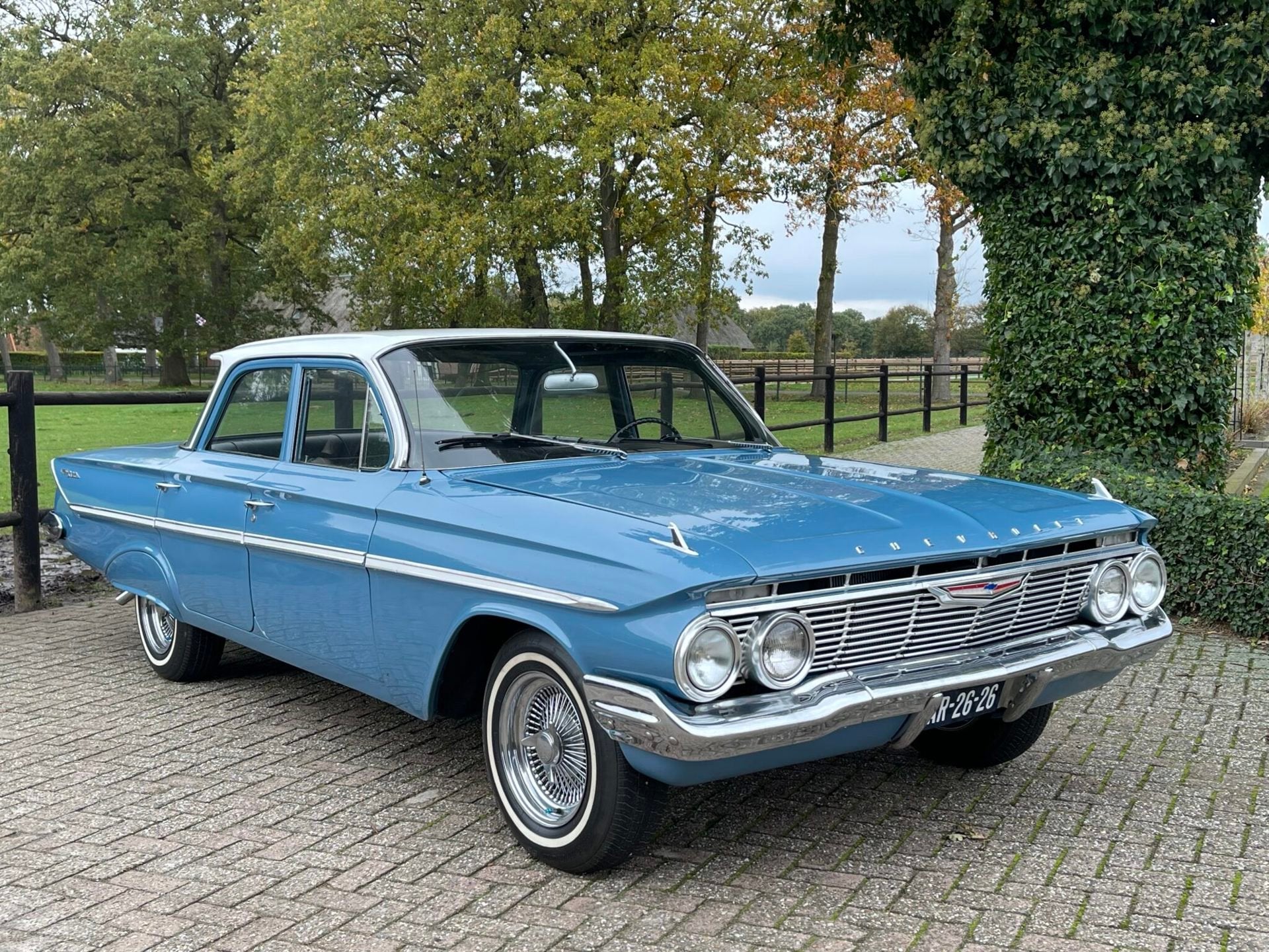 Chevrolet BEL AIR 1961 V8 automaat gerestaureerd NL-kenteken, Auto's, Automaat, Zwart, Overige carrosserieën, Chevrolet