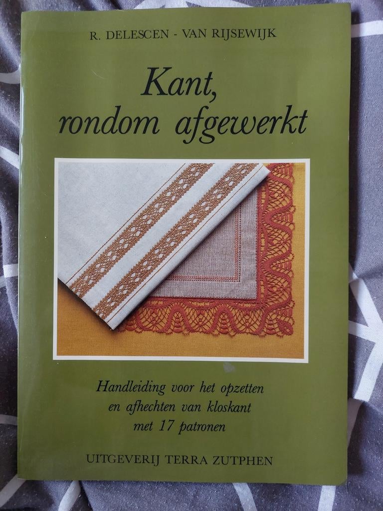 Kant, rondom afgewerkt - Handleiding kloskant, Ophalen of Verzenden