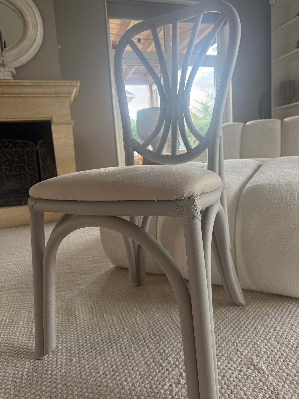 Stijlvolle rotan bistro stoelen met comfortabel zitkussen x6, Ophalen, Riet of Rotan, Zo goed als nieuw, Eén