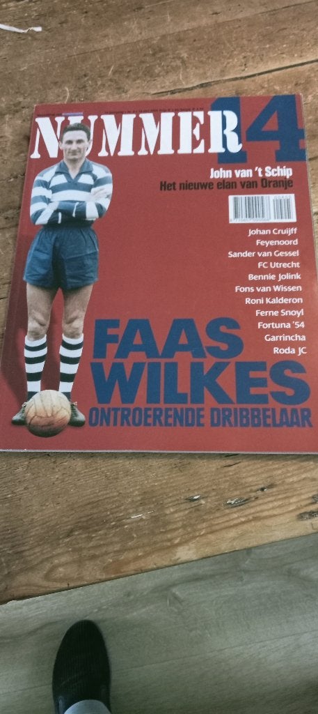 Faas Wilkes Tijdschrift, Ophalen of Verzenden, Zo goed als nieuw, Buitenlandse clubs, Boek of Tijdschrift