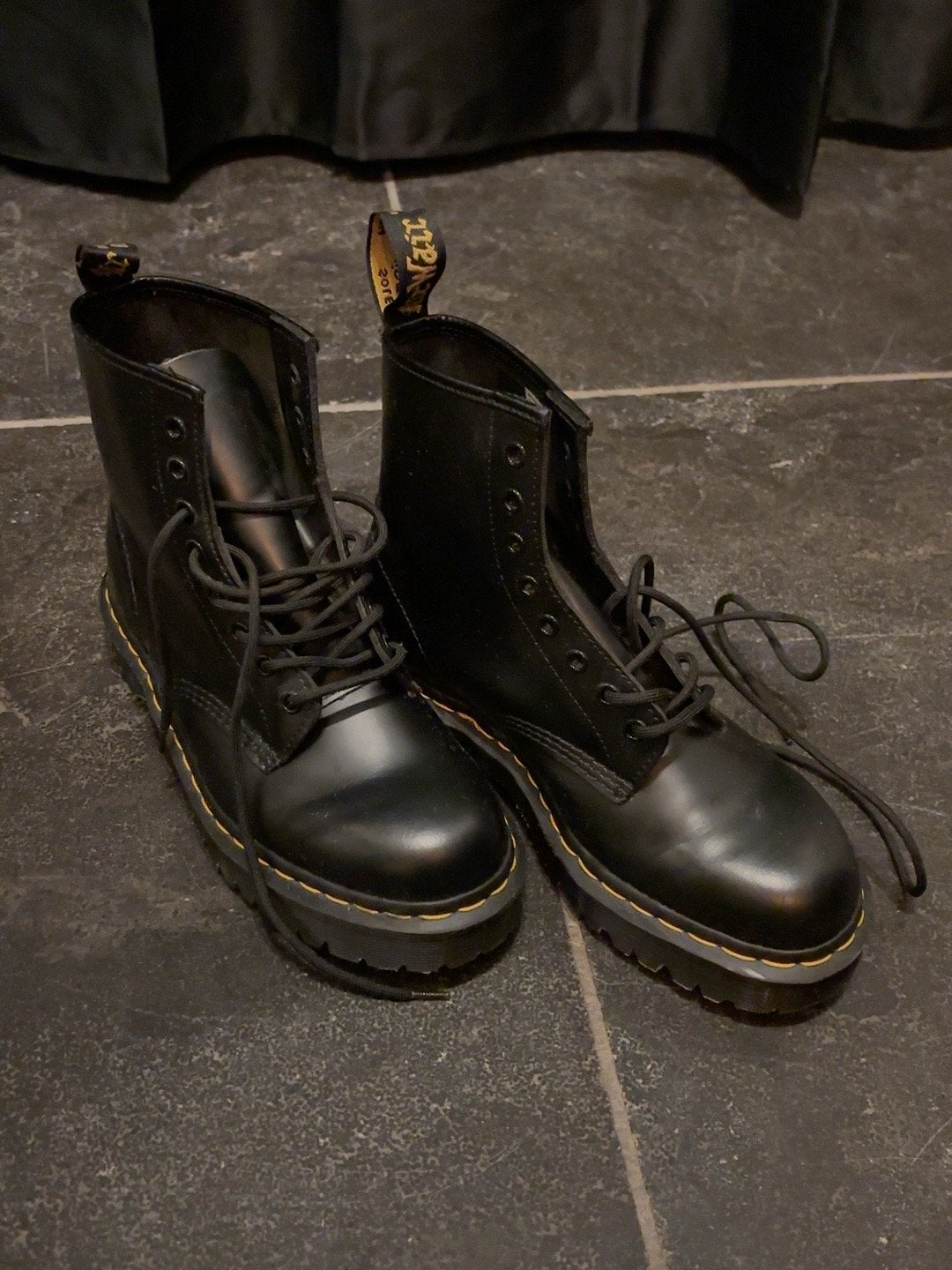 Dr. Martens 1460 Smooth Leer Laarzen Maat 42 Zwart, Ophalen, Zo goed als nieuw, Zwart, Lage of Enkellaarzen