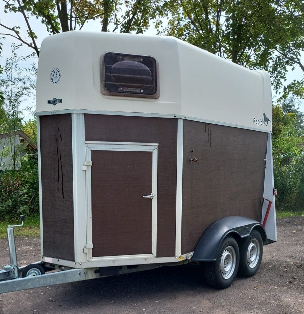 paardentrailer 2 paards veewagen Humbaur, Ophalen, Hout, 2-paards trailer