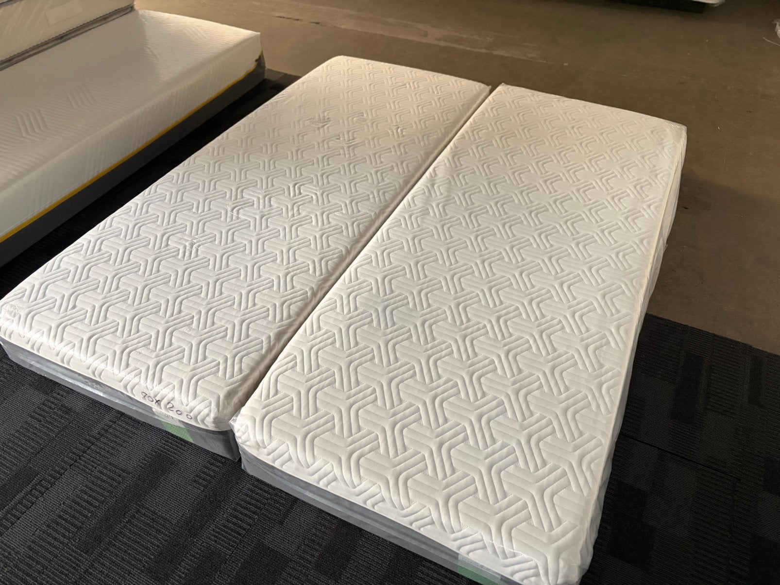 1x Tempur hybrid supreme | 80x200 SALE | evt auping art.137, Ophalen of Verzenden, Zo goed als nieuw, Eenpersoons, 80 cm