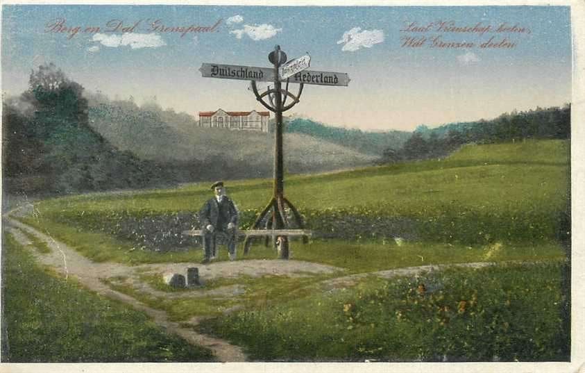 300-270-023 Berg en Dal Grenspaal, Verzenden, Voor 1920, Gelderland