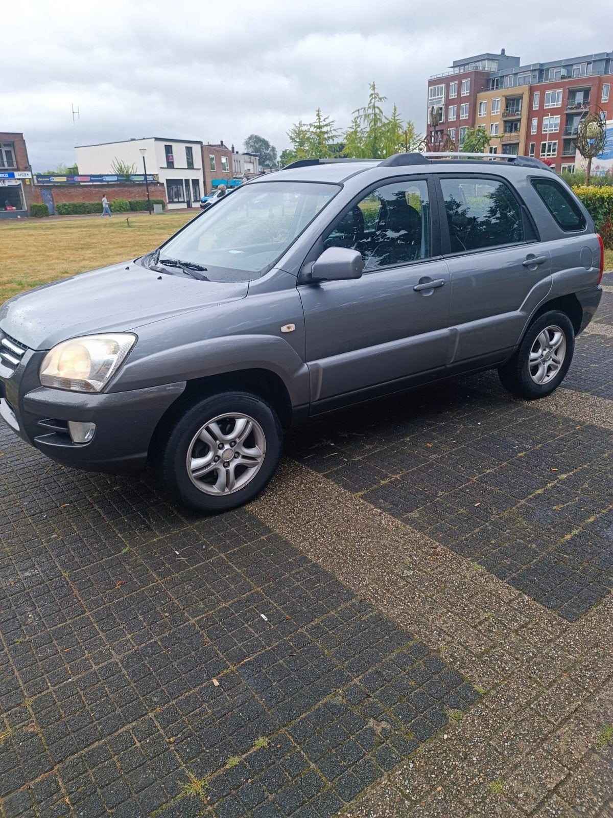 Kia Sportage 2.0 2WD 2006 Grijs, 1442 kg, 4 cilinders, Origineel Nederlands, 75 €/maand