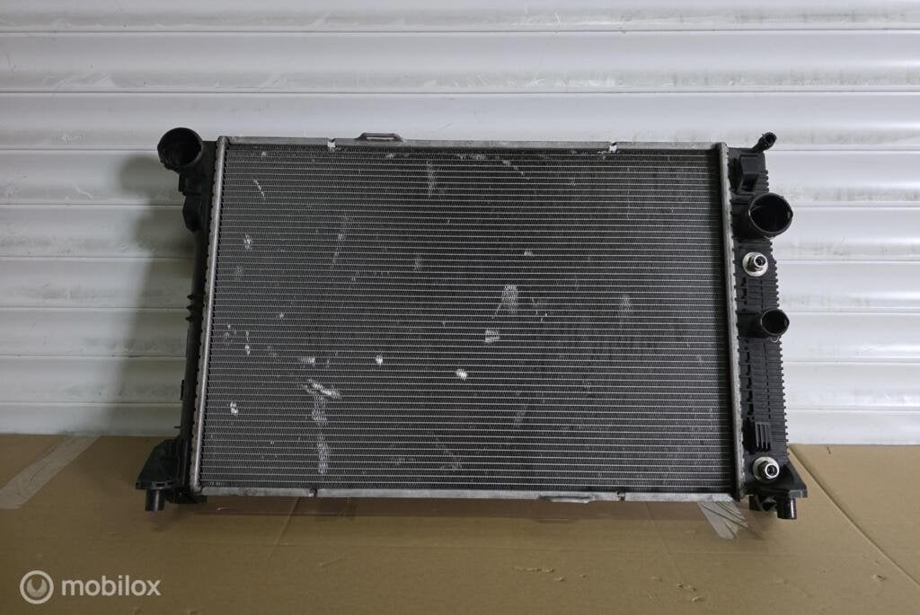 Mercedes Radiateur A2045003603 W212 X204 W204 W207 W218, Gebruikt, Ophalen of Verzenden
