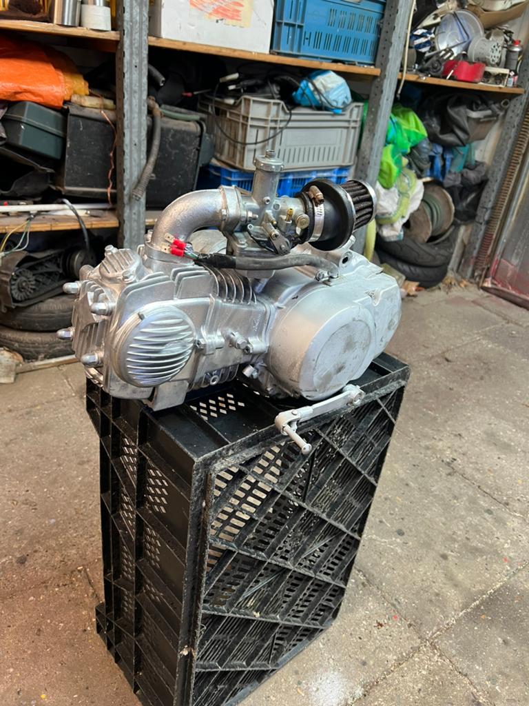 Yx 140cc blok pitbike, Ophalen of Verzenden, Zo goed als nieuw, Blok, Overige merken