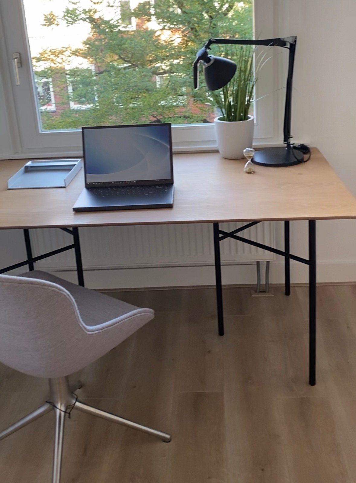 Ferm Living massief eiken mingle 160 eettafel showmodel, Huis en Inrichting, Ophalen of Verzenden, Zo goed als nieuw