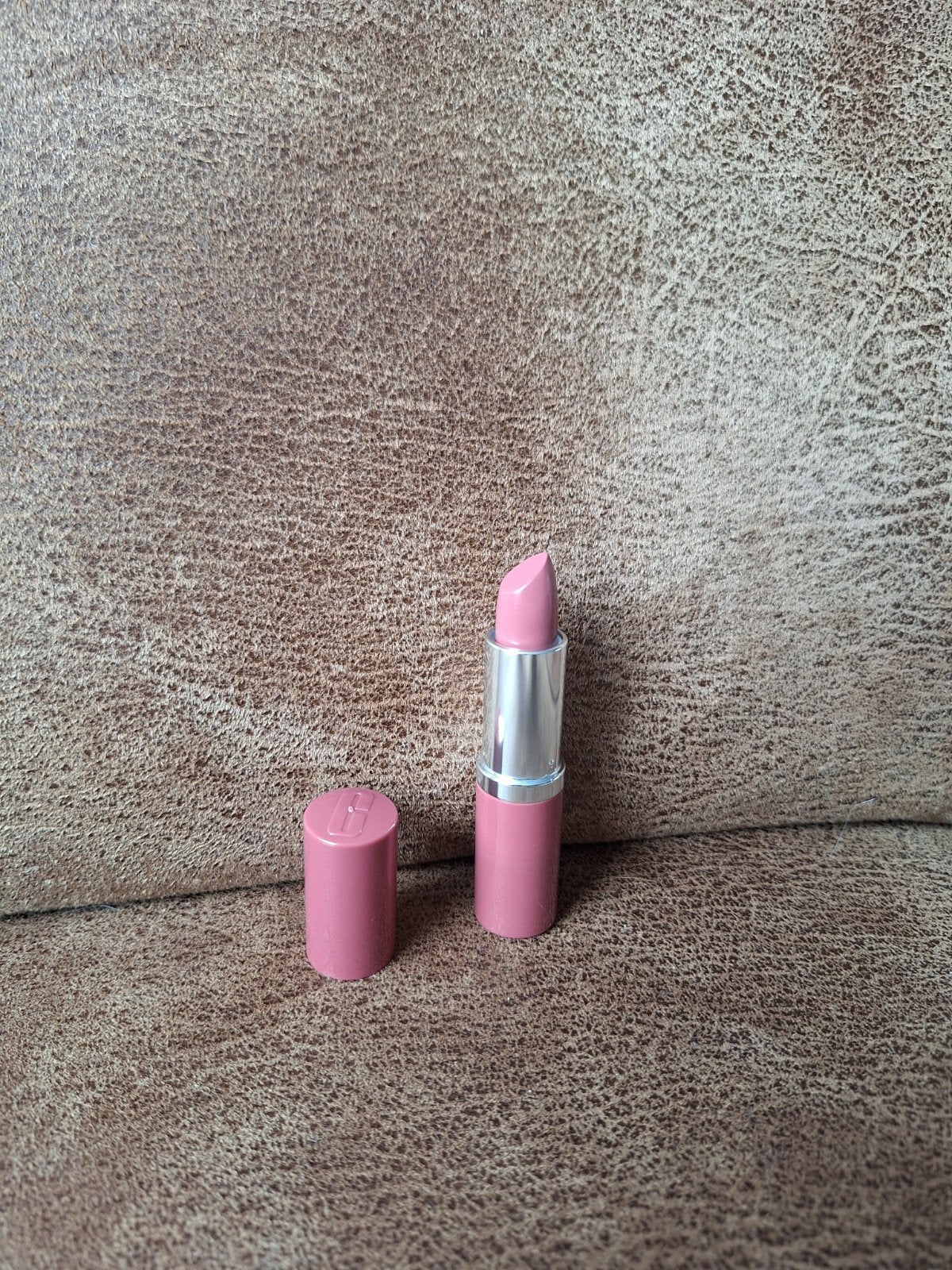 Nieuwe Clinique Lippenstift - 14 Plum Pop, Lippen, Nieuw, Ophalen of Verzenden, Make-up