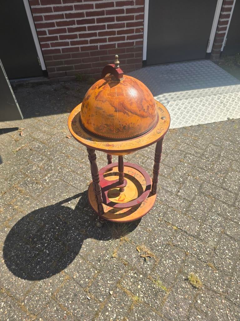 Antieke wereldbol drankkast op wieltjes, Ophalen of Verzenden, Gebruikt