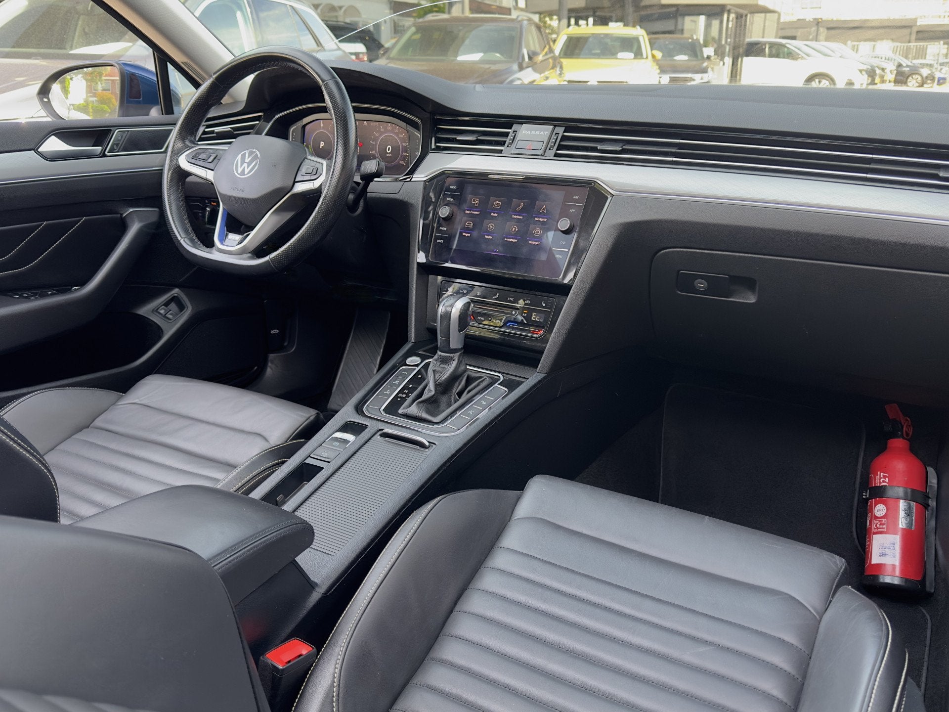 Volkswagen Passat Variant 1.4 TSI PHEV GTE AUT7 SOH 96.3% PA, Dealer onderhouden, Gebruikt, Blauw, 1600 kg